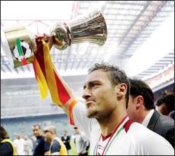 Totti festeggia la Coppa
