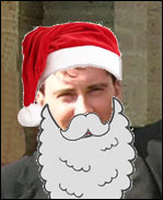 Maurizio si traveste da Babbo Natale e regala il successo a Fabrizio F.