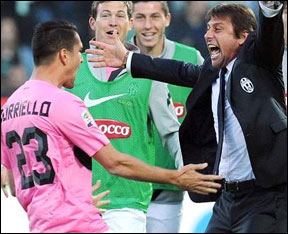 Andrea abbraccia Borriello...
